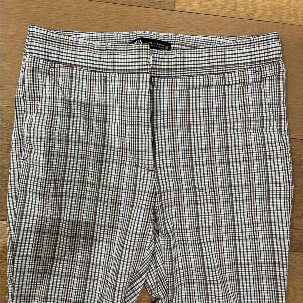 Stylish plaid Zara pants.